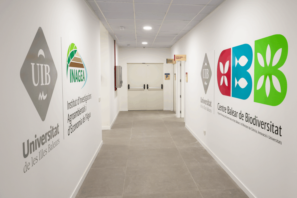Nous laboratoris del Centre Balear de Biodiversitat i l’INAGEA al Complex Balear de Recerca del ParcBit